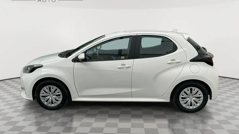 TOYOTA Yaris -