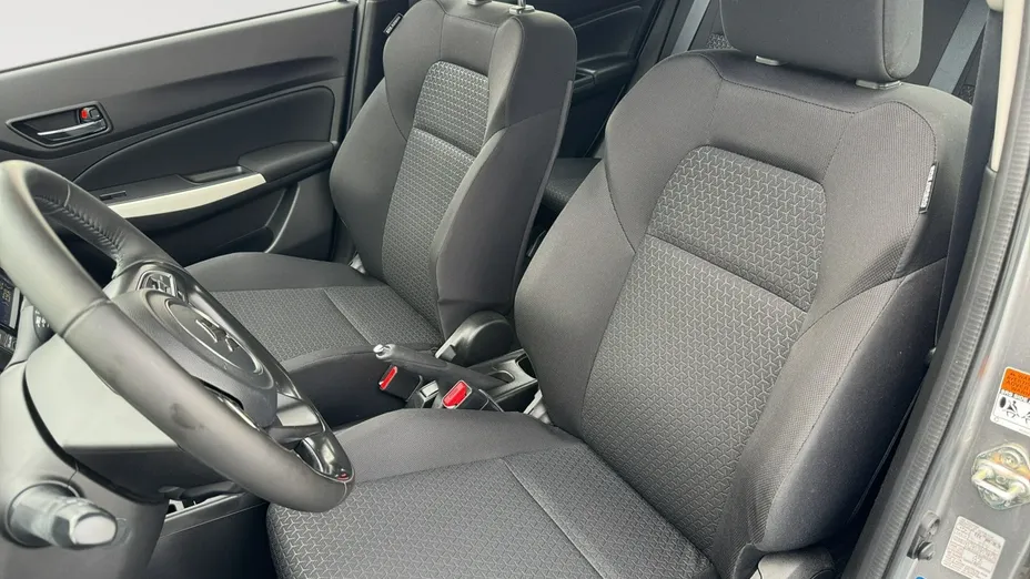 SUZUKI Swift -