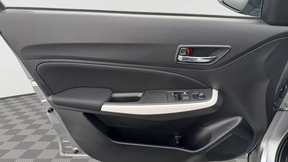 SUZUKI Swift -