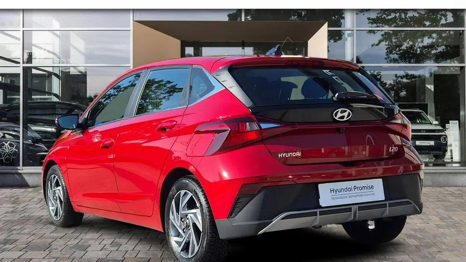 HYUNDAI i20 -