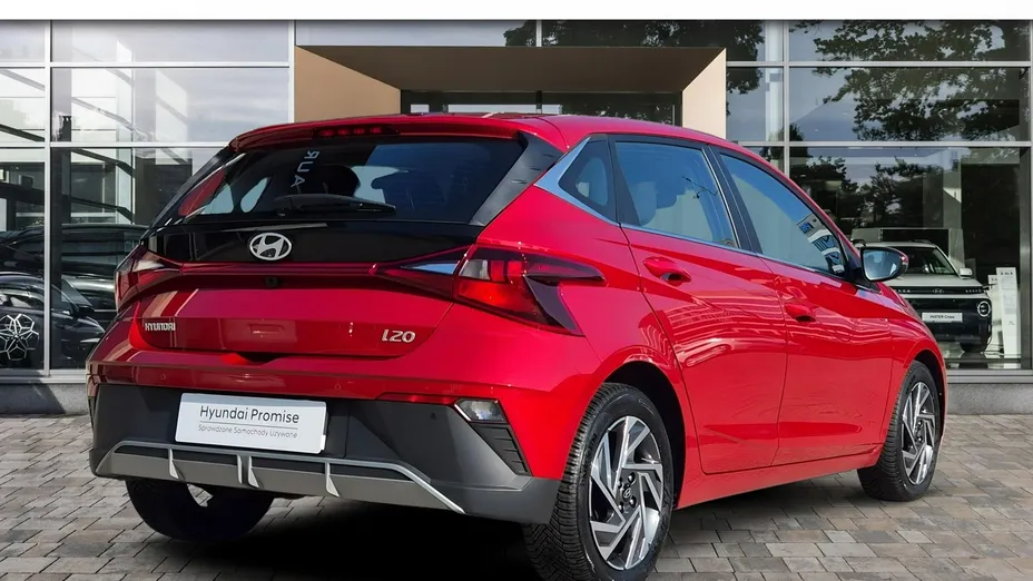 HYUNDAI i20 -