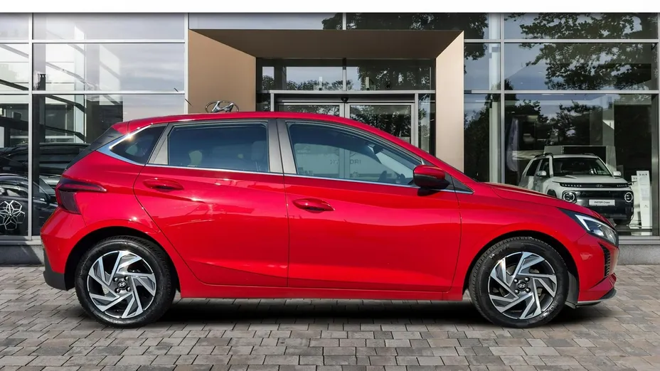 HYUNDAI i20 -