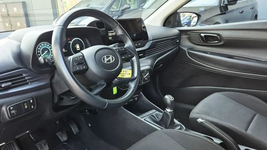 HYUNDAI i20 -