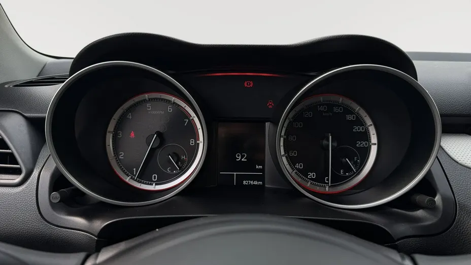 SUZUKI Swift -