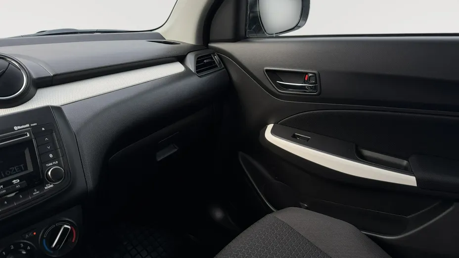 SUZUKI Swift -