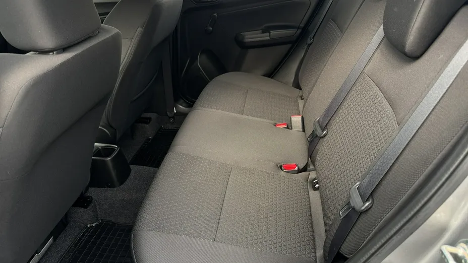 SUZUKI Swift -