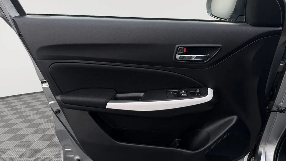 SUZUKI Swift -