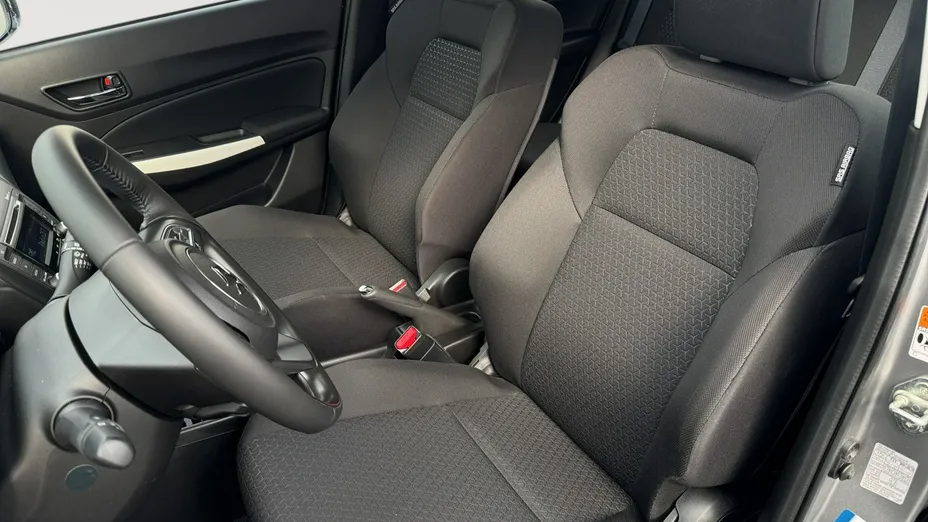 SUZUKI Swift -