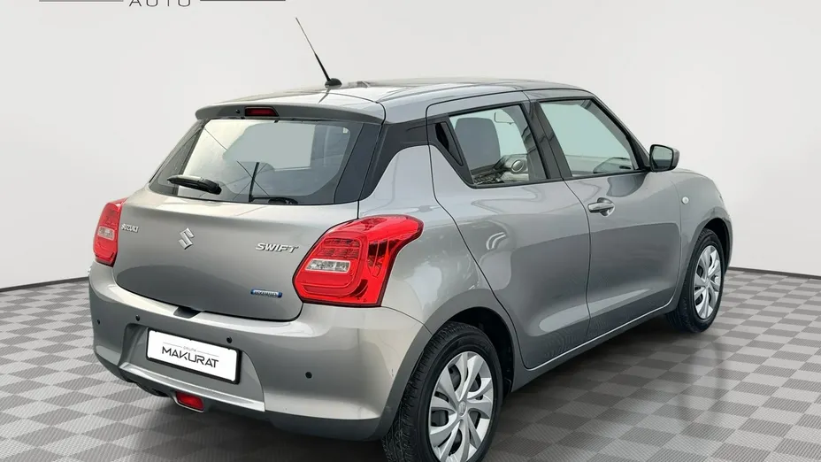 SUZUKI Swift -