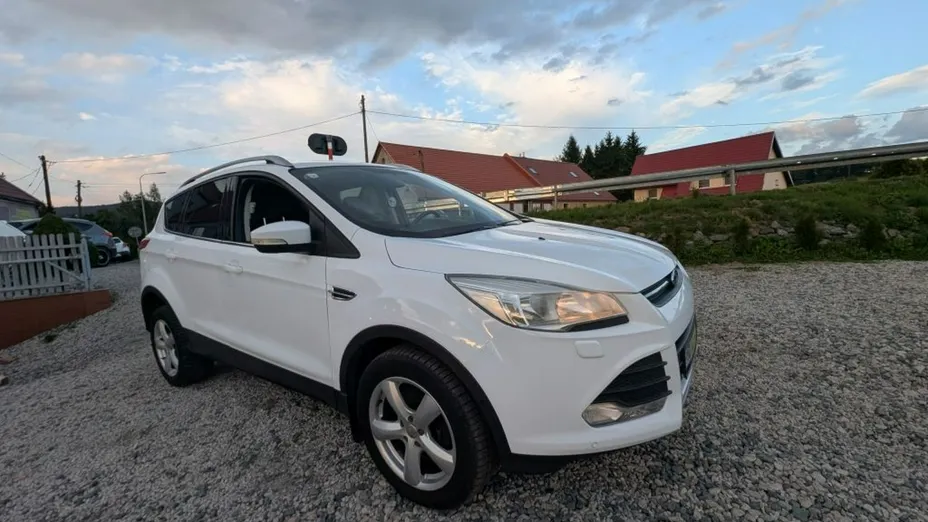 FORD Kuga -