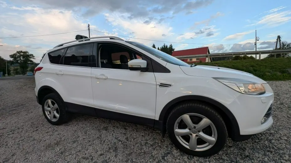 FORD Kuga -