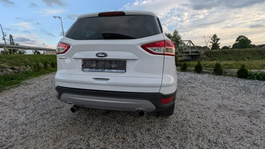 FORD Kuga -