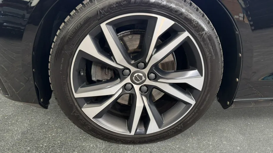 VOLVO V60 -