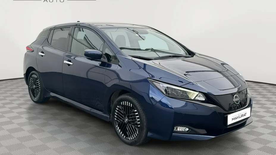 NISSAN Leaf -