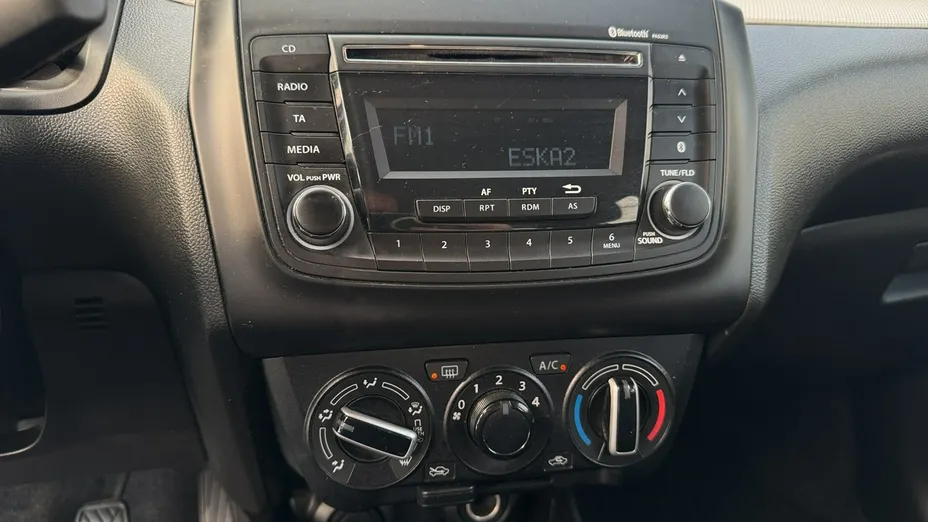 SUZUKI Swift -