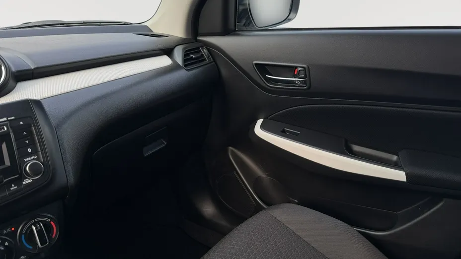 SUZUKI Swift -