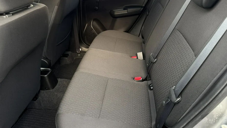 SUZUKI Swift -