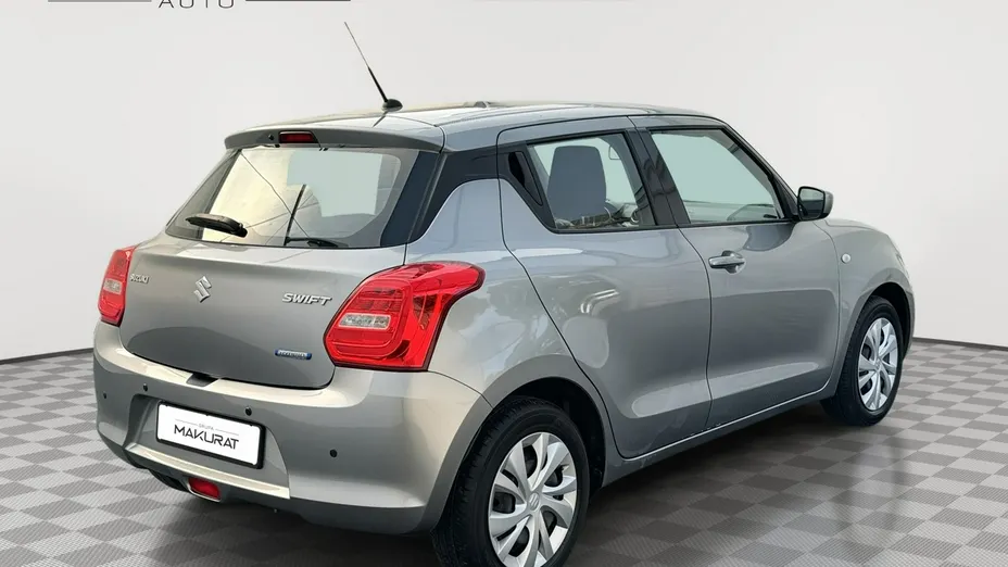 SUZUKI Swift -