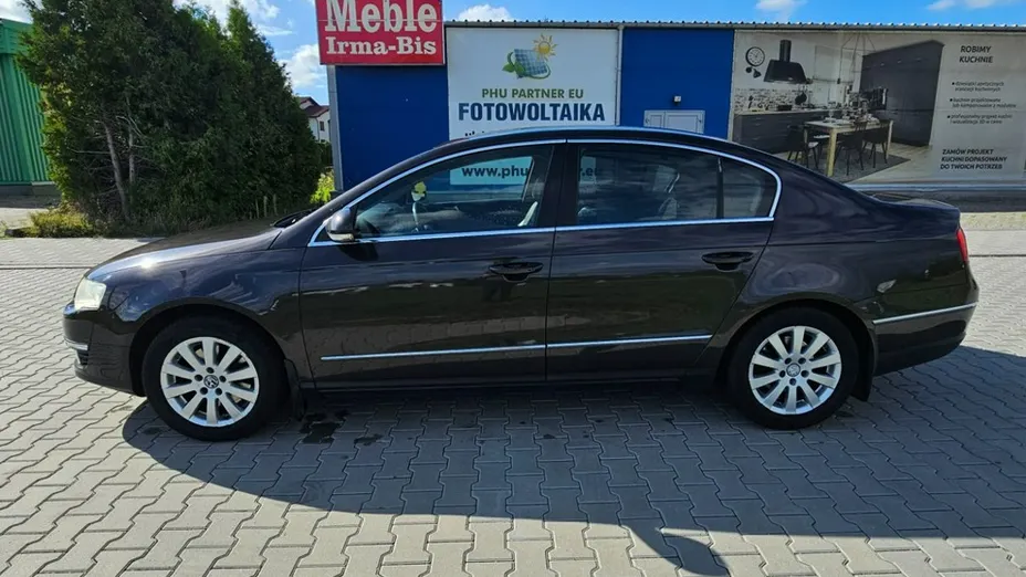 VOLKSWAGEN Passat -