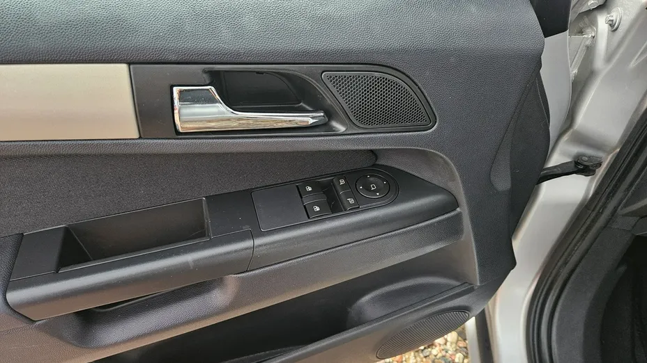 OPEL Zafira -