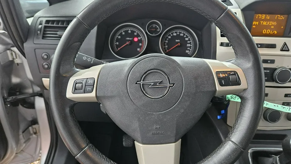 OPEL Zafira -