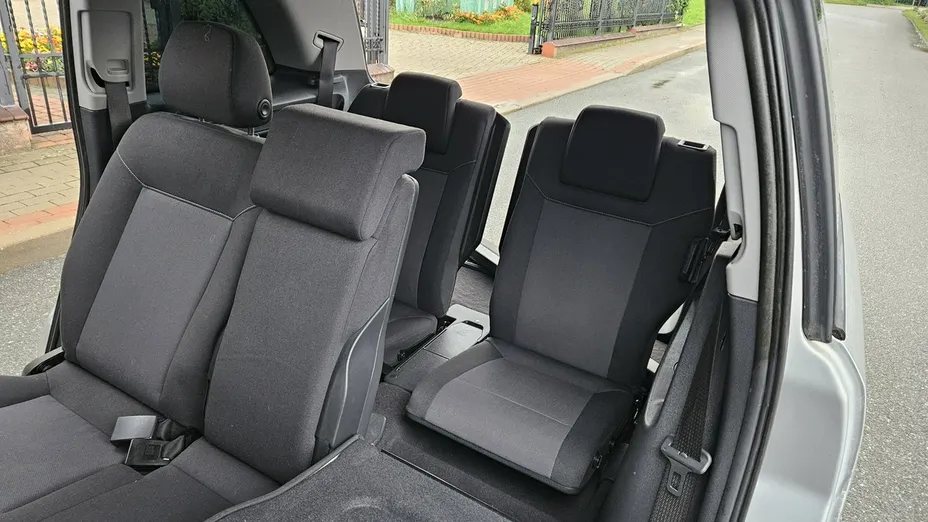 OPEL Zafira -