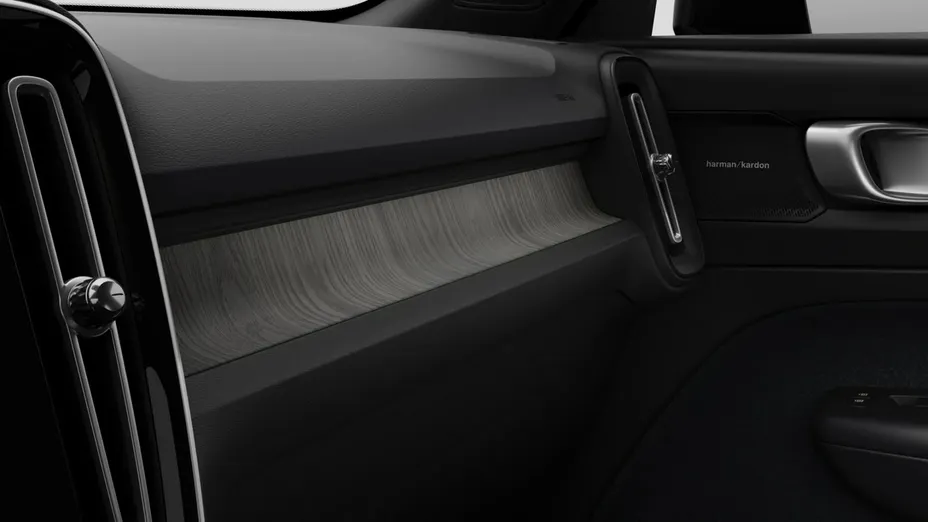 VOLVO XC40 -