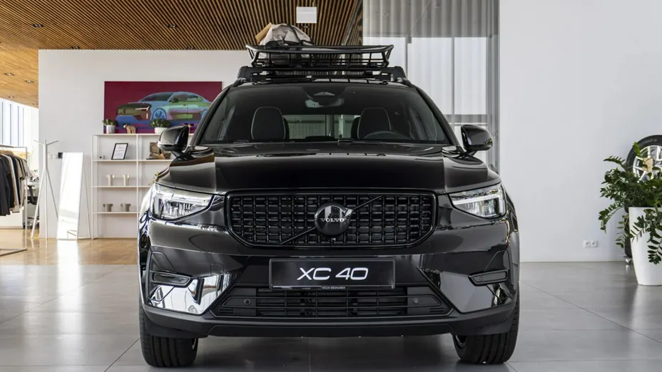 VOLVO XC40 -