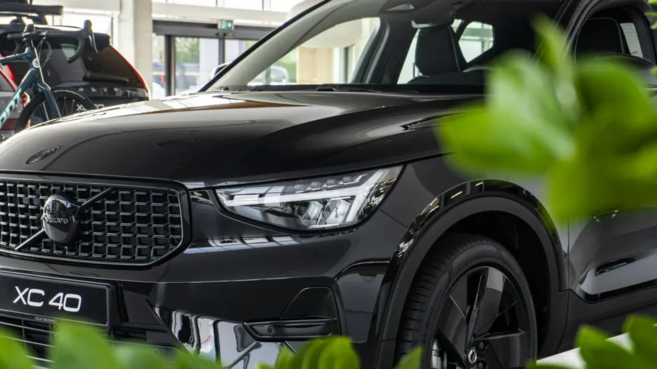 VOLVO XC40 -