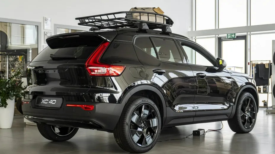 VOLVO XC40 -