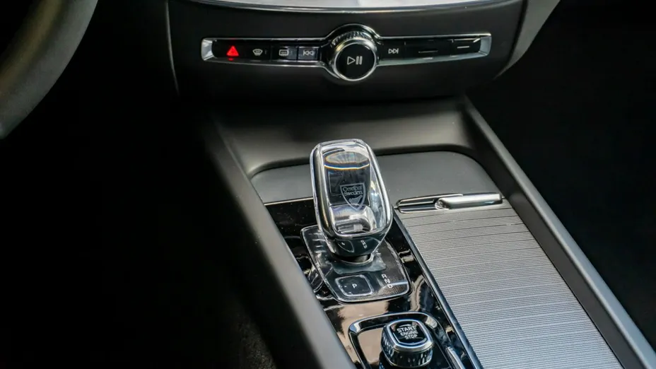 VOLVO V60 -