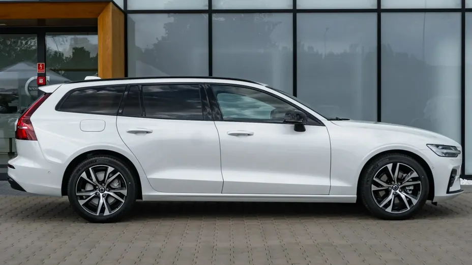 VOLVO V60 -