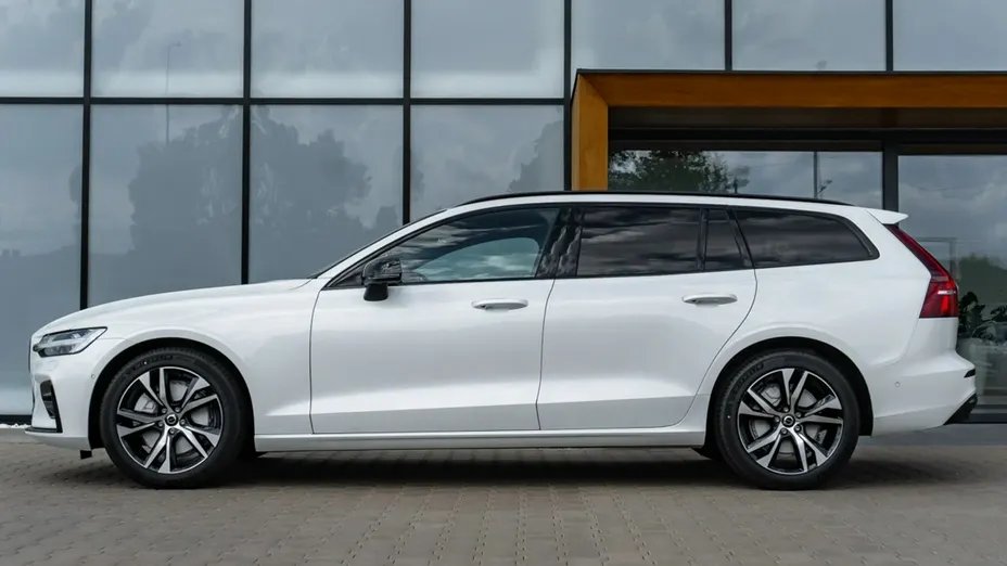 VOLVO V60 -