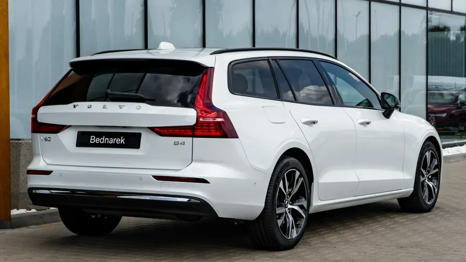 VOLVO V60 -