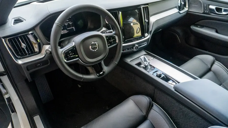VOLVO V60 -