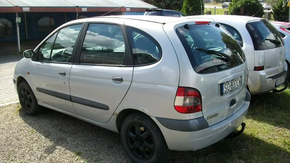 RENAULT Scenic -