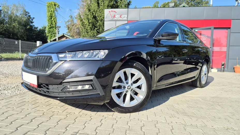 SKODA Octavia -