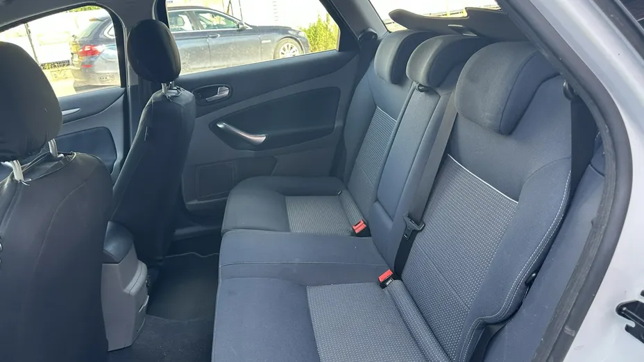 FORD Mondeo -