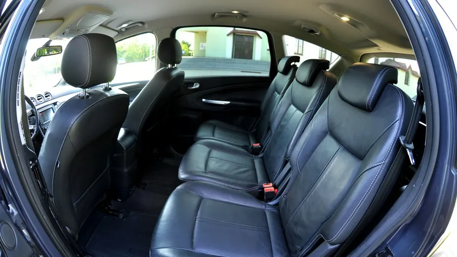 FORD S-MAX -