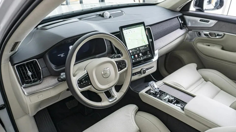 VOLVO XC90 -