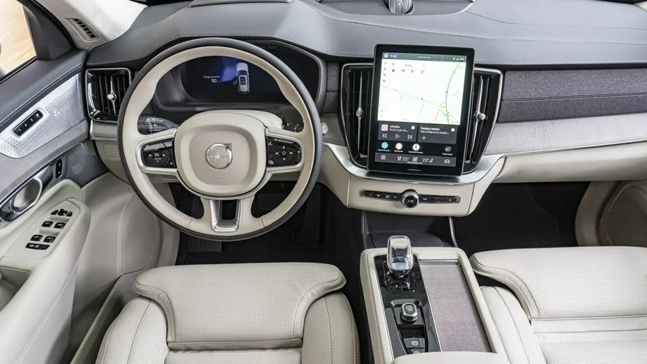 VOLVO XC90 -