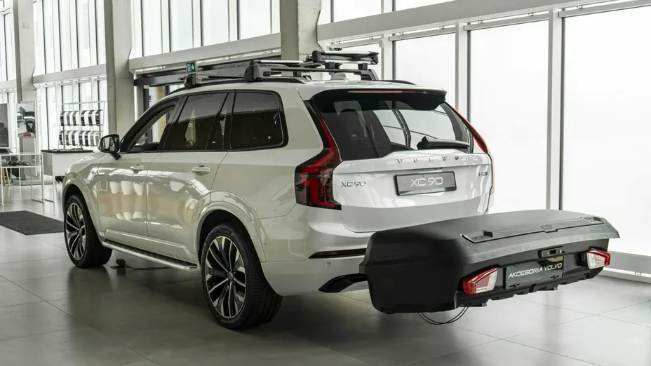 VOLVO XC90 -