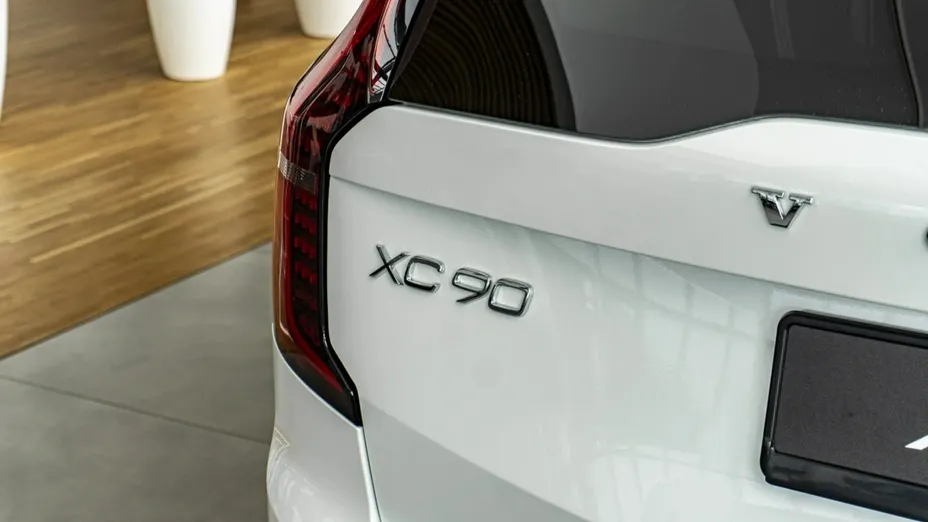 VOLVO XC90 -