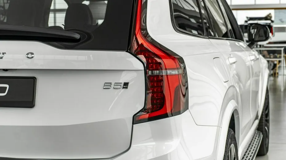 VOLVO XC90 -