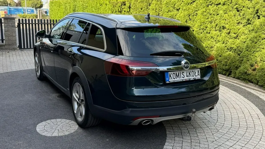 OPEL Insignia -