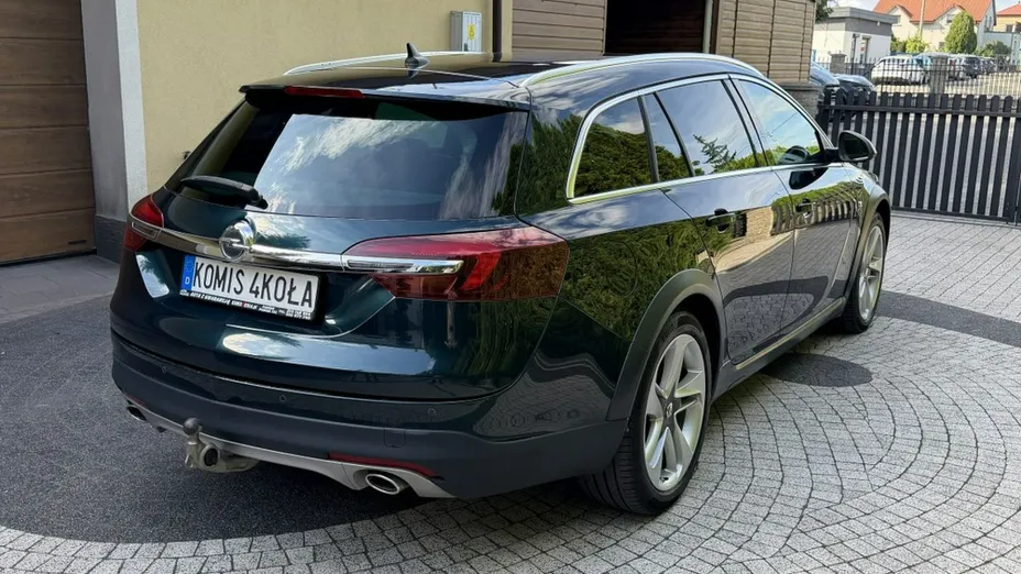 OPEL Insignia -