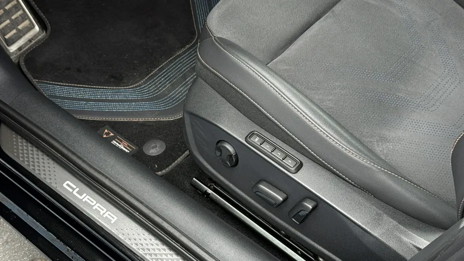 CUPRA Leon -