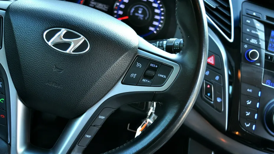 HYUNDAI i40 -