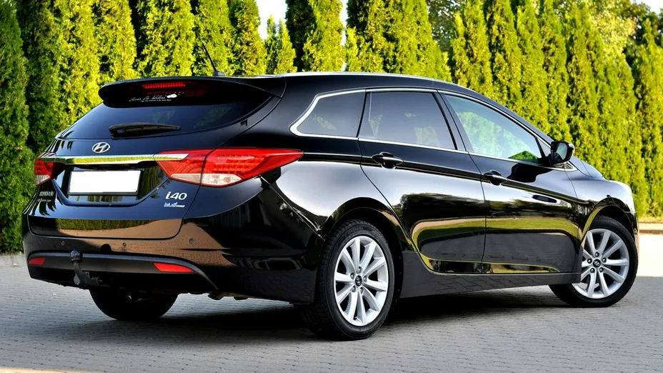 HYUNDAI i40 -