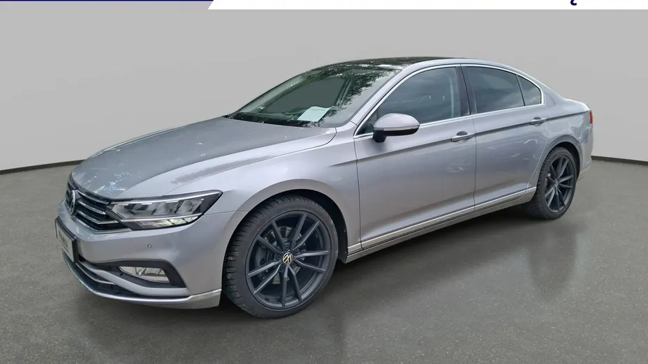 VOLKSWAGEN Passat -